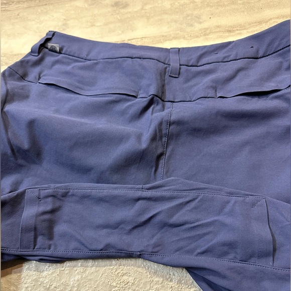SOLD -Lululemon Stretch Nylon Classic-Tapered Golf Pant 31” - Picture 3 of 9